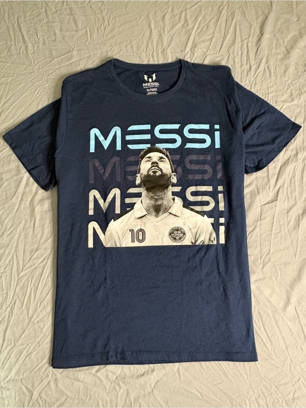 Messi Mens XL Collection graphic tee